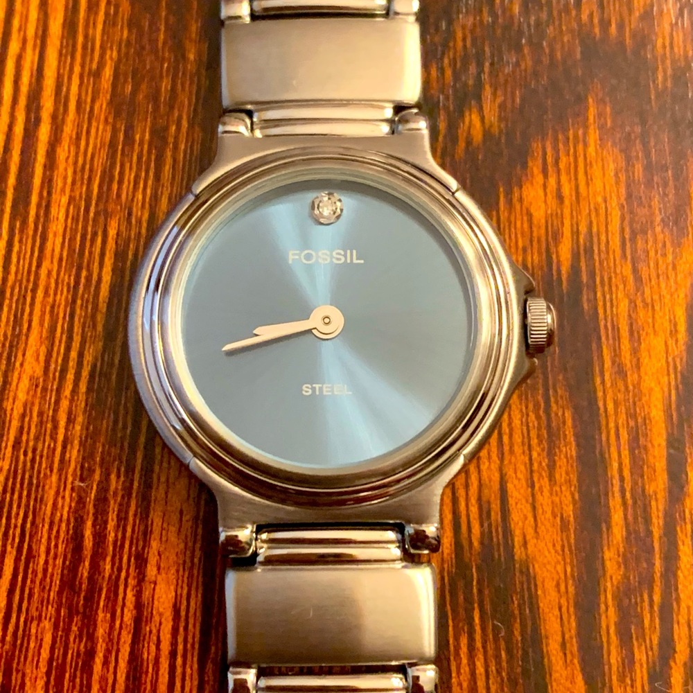 Fossil steel watch with diamond